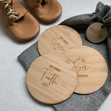 Load image into Gallery viewer, Bamboo baby milestones plaques